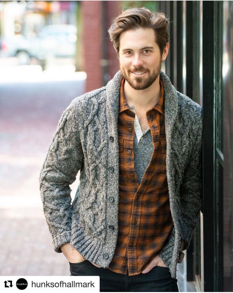 DCashiola3209's tweet image. #1 #HunksofHallmark
#WildforChrisMcNally
#ChrisMcNally