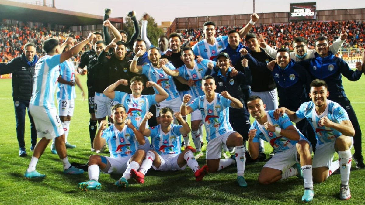 Albiceleste1897's tweet photo. Hoy jugamos por la #LigadeAscensoCaixún, un partido de los mas dificiles del año, en la altura de calama, sacar puntos siempre sera positivo, pero siempre con la idea de ganar #PrimerGrande https://t.co/B4PO4FuVnL
