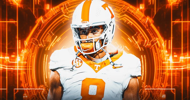 Volquest_On3's tweet photo. Tennessee is reportedly ‘moving on’ from Nico Iamaleava, who plans to enter the NCAA Transfer Portal 

🚨🚨🚨

🔗 https://t.co/WjdD2BlUap https://t.co/FMLzjA3jh9