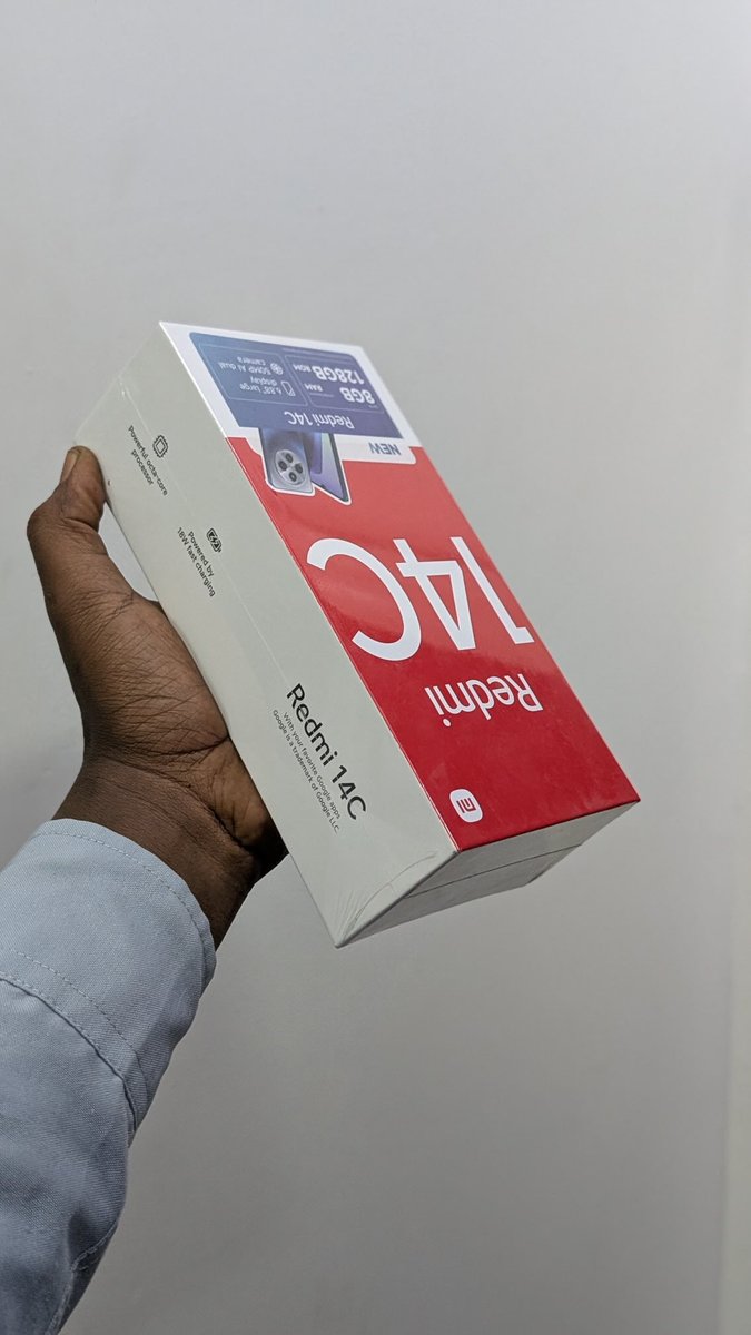 computermart_ke's tweet image. Meet the #Redmi14C – a budget beast! 📱 Stunning 6.88” 120Hz IPS LCD for silky-smooth visuals, powered by MediaTek Helio G81 Ultra. Capture life with a 50MP AI dual camera + 13MP selfie. 🔋 5160mAh battery with 18W fast charging. #XiaomiKenya #TechSteal