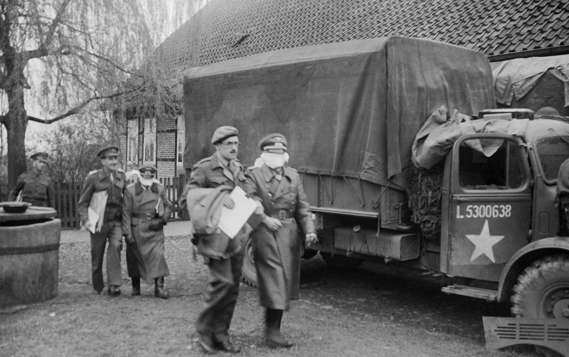 80 years ago today, (the 12th April, 1945), a truce. The very first allied soldier entered the camp, to ensure the truce was not a trick. The liberation itself, with service personnel and ultimately assistance, would take a couple more days. 
#belsen <a href="/Baddiel/">David Baddiel</a> <a href="/simon_schama/">Simon Schama</a>