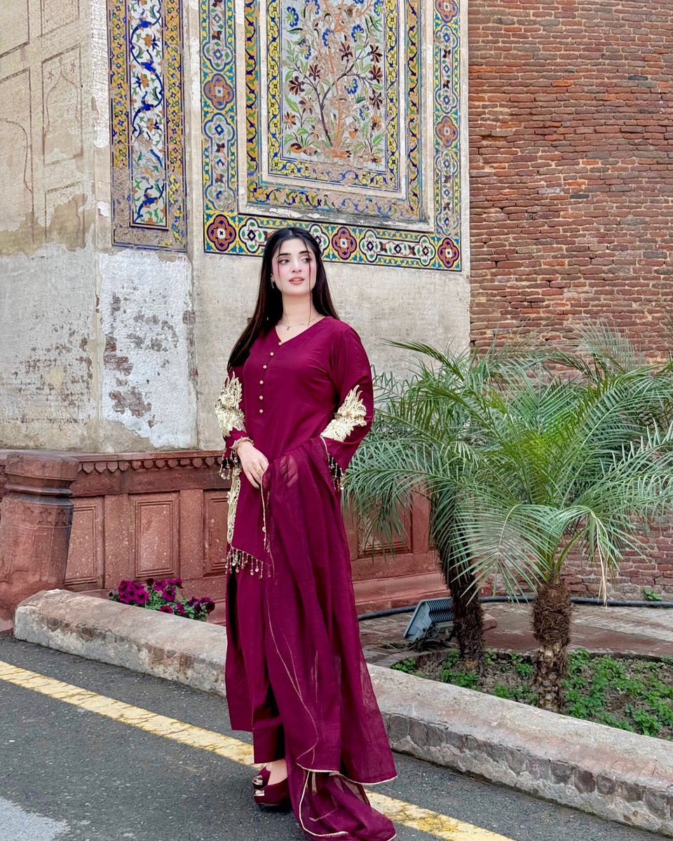 سائیکالوجی کے مطابق 
مردوں 
 کی زندگی میں ایک خوبصورت محبوبہ ہونا ضروری ہے ❤️🧚