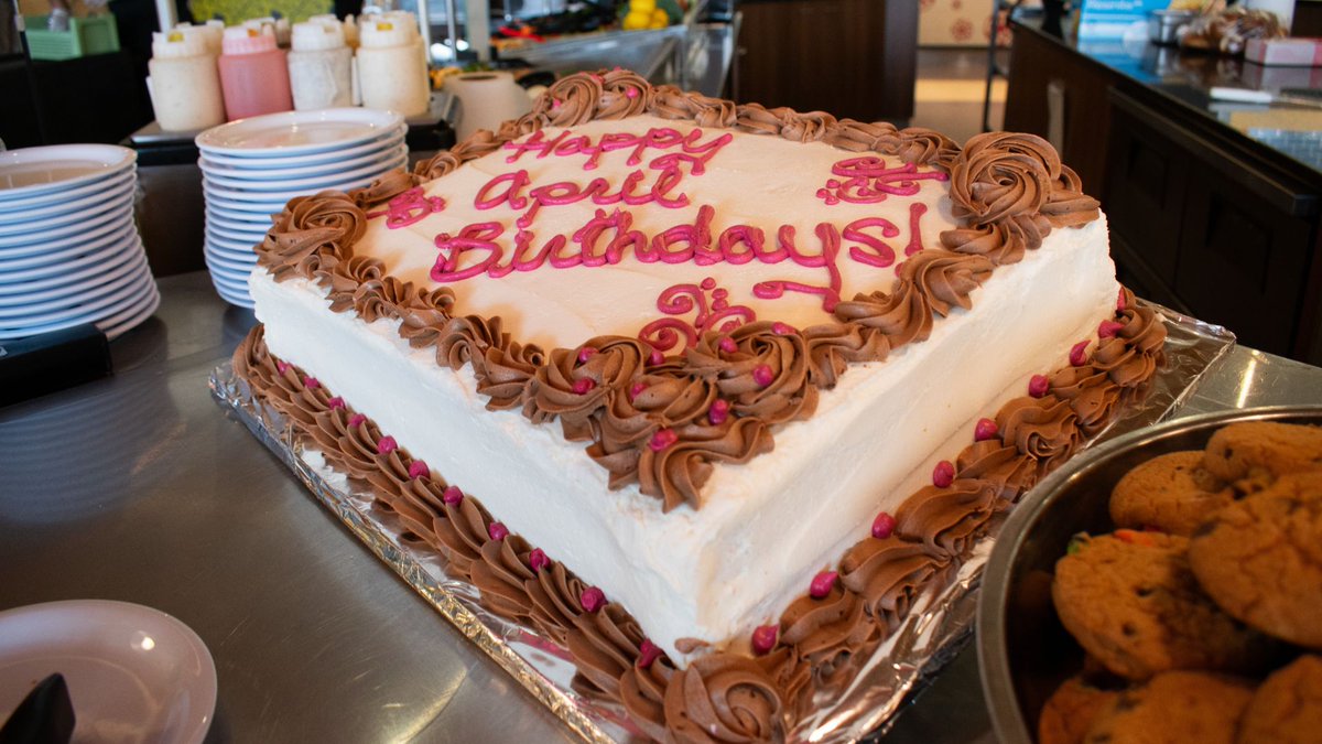 Happy April Birthdays to the Aries and Taurus ♉ ♈ 🎂This is our last birthday celebration during the school year! Fingers crossed the sweet treats and cake hit the spot for everyone!