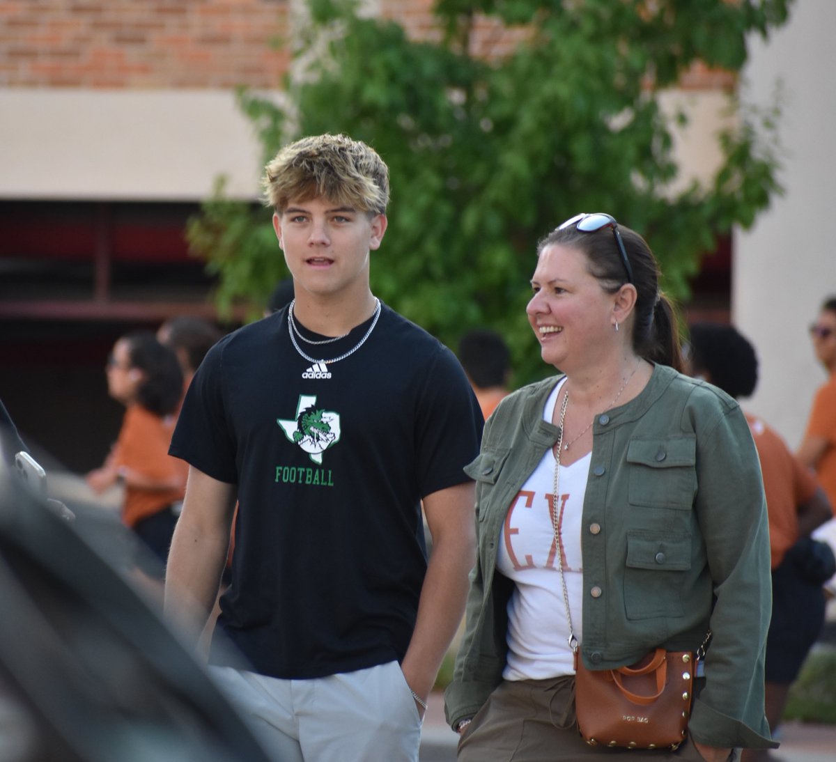 CJ Vogel (@cjvogel_otf) on Twitter photo 2026 Southlake Carroll K Gavin Strange (<a href="/GavinStrange1/">Gavin Strange 2026 5⭐️K</a>) has arrived for a visit with #Texas.
<a href="/ontexasfootball/">OnTexasFootball</a> 2026 Southlake Carroll K Gavin Strange (<a href="/GavinStrange1/">Gavin Strange 2026 5⭐️K</a>) has arrived for a visit with #Texas.
<a href="/ontexasfootball/">OnTexasFootball</a>