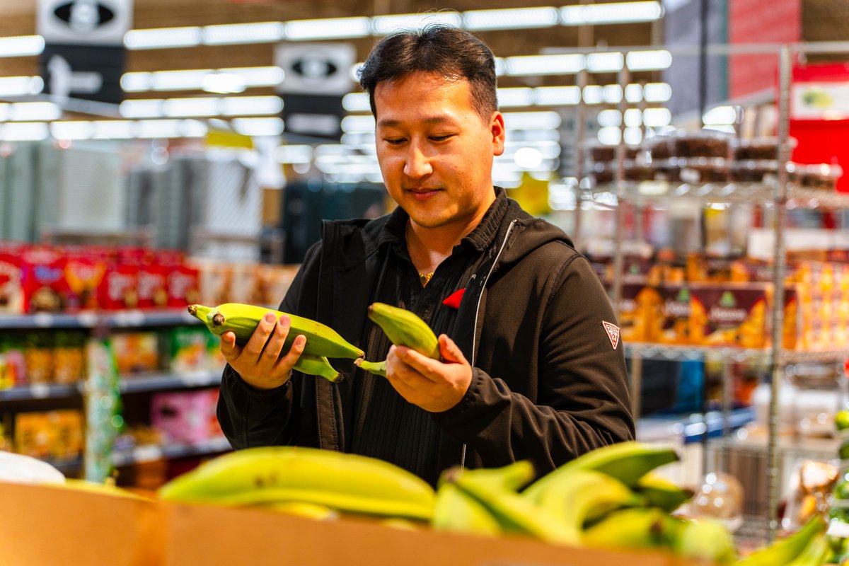 Looking for ways to put nutritious food on the table for your family? 🍏👨‍👩‍👧‍👦

Contact HAP's SNAP Coordinator today to see if you may be eligible to apply for SNAP benefits! 📝🍽️

Rose Say
Cell: 📱 651-354-0108
Email: 📧 roses@hmong.org