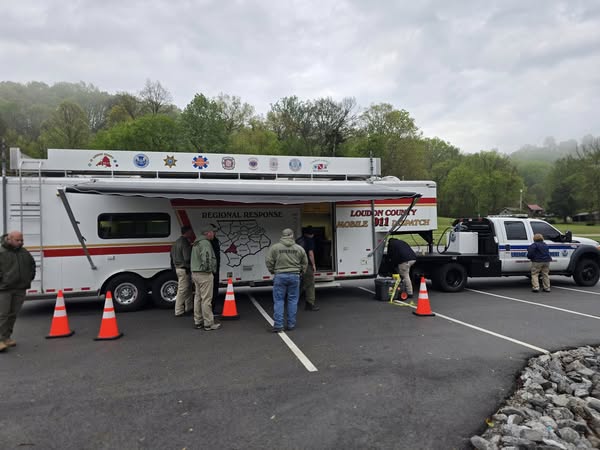 FOXNashville's tweet photo. Missing teen found dead in Tennessee River. https://t.co/DfvnXWcsUZ https://t.co/8Ahc2oxC67
