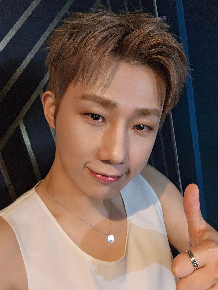 KSK_official's tweet photo. [📸] 

2024 - 2025 INFINITE
15TH ANNIVERSARY CONCERT :
'𝐋𝐈𝐌𝐈𝐓𝐄𝐃 𝐄𝐃𝐈𝐓𝐈𝐎𝐍' - 𝐄𝐍𝐂𝐎𝐑𝐄 첫 공연 종료!

공연하는 순간만큼은 인스피릿과
다른 세상에 온 기분‧₊˚☁️⋅♡𓂃ִֶָ࣪☾。

먼 길, 그리고 궂은 날씨에 와주셔서
15주년을 축하해주셔서 감사합니다💗

#KimSungKyu #김성규
#인피니트 #INFINITE
#15TH_ANNIVERSARY_CONCERT
#LIMITED_EDITION_ENCORE