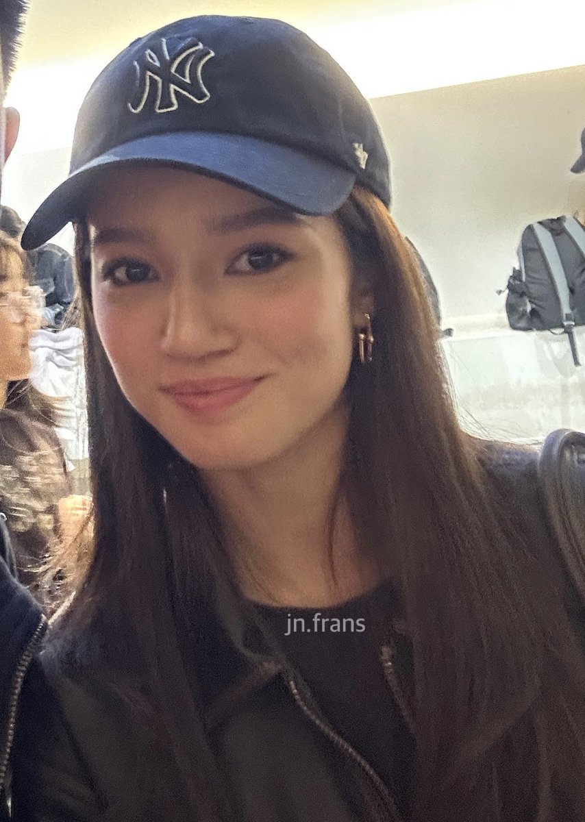 johnnfrancisco's tweet photo. Eto na rin pala photo ayuda guise cinrop ko na sarili ko HAHAH #BelleMariano https://t.co/e5nTGyamLI