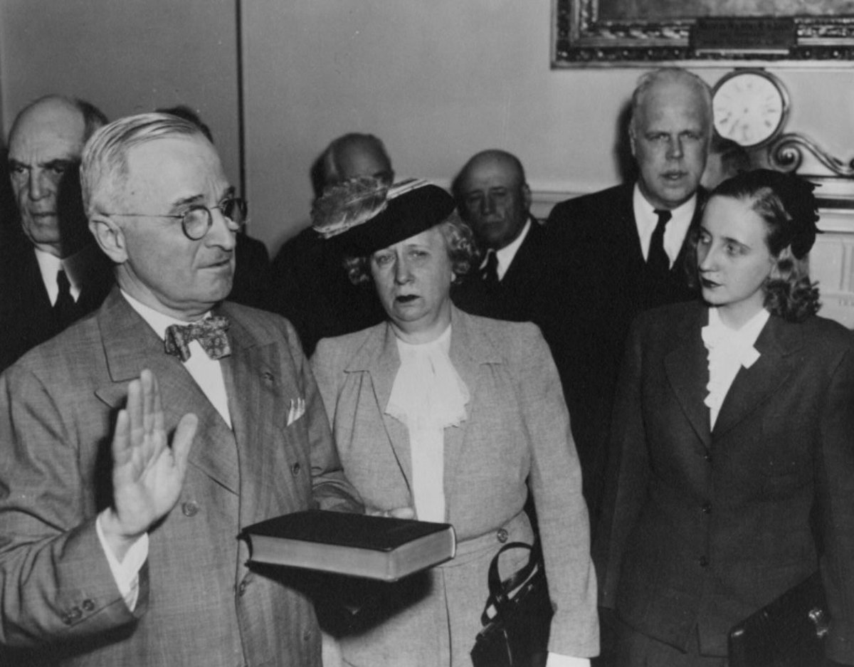 PrezWisdom's tweet image. Harry Truman 🇺🇸 was sworn in as President #OTD 1945
#POTUS 🤚🏼