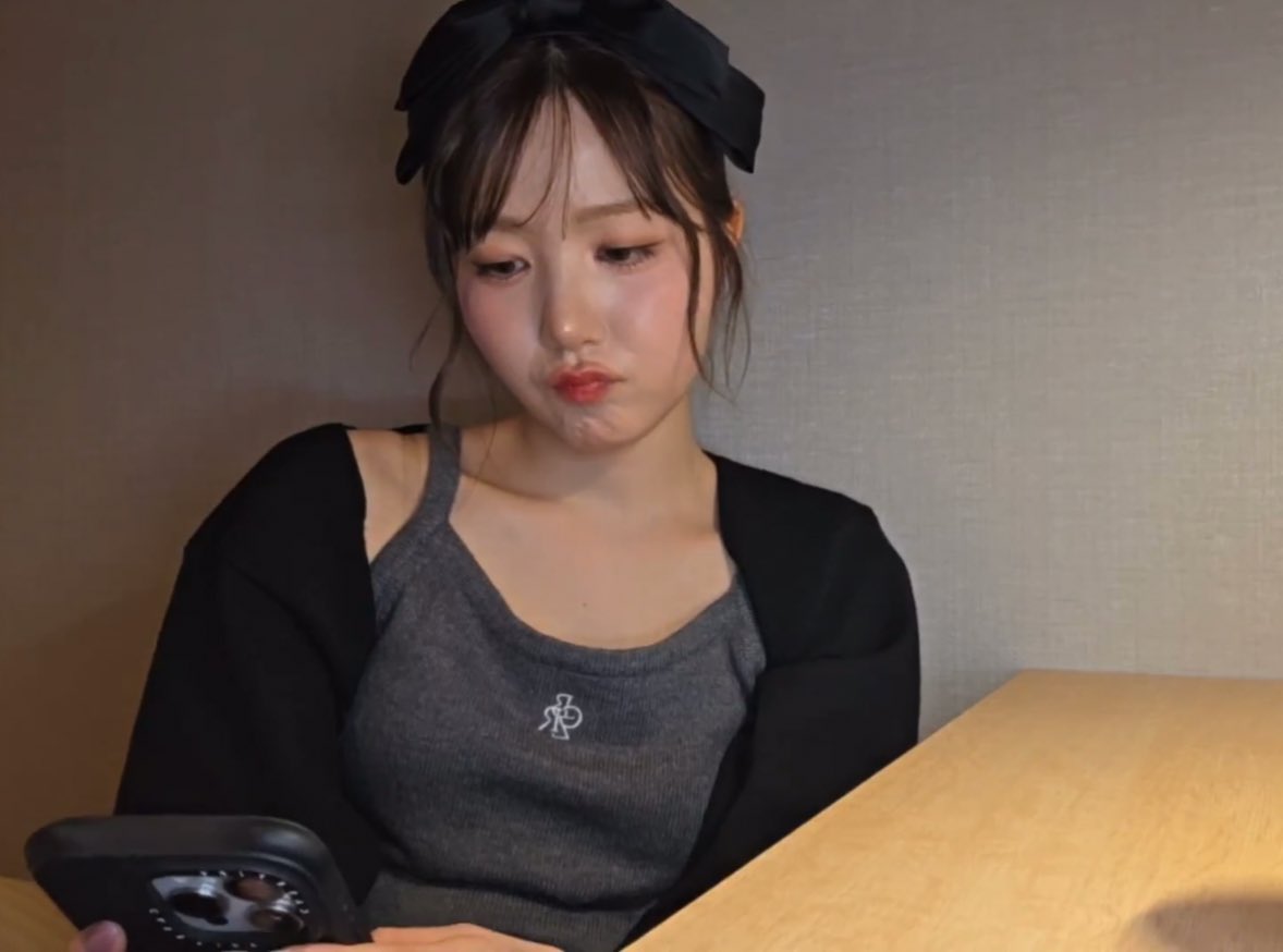 10hitoma06's tweet photo. 그만해 #나도참는데한계가잇어 https://t.co/RpFeHZ7qkt