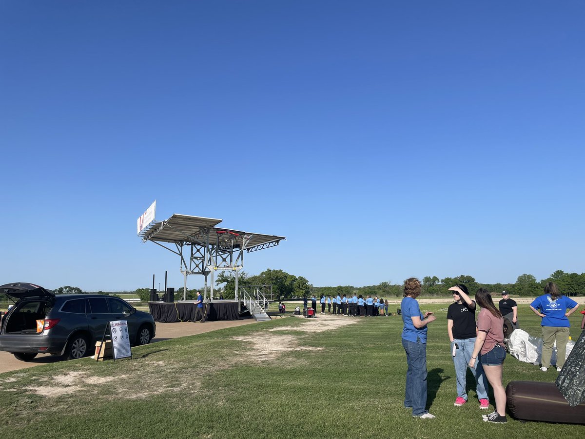 BHS VKOT (@bhsvkot) on Twitter photo Give it up a Saturday morning to volunteer at the George Bush Easter celebration! <a href="/LaneBuban/">Bryan High School</a> <a href="/BryanISD/">Bryan ISD</a> <a href="/CityofBryan/">City of Bryan</a> <a href="/GCarrabineBryan/">Ginger Carrabine</a> <a href="/Tx_SDY/">Texans for Safe and Drug-Free Youth</a> <a href="/TxSayWhat/">Say What!</a> Give it up a Saturday morning to volunteer at the George Bush Easter celebration! <a href="/LaneBuban/">Bryan High School</a> <a href="/BryanISD/">Bryan ISD</a> <a href="/CityofBryan/">City of Bryan</a> <a href="/GCarrabineBryan/">Ginger Carrabine</a> <a href="/Tx_SDY/">Texans for Safe and Drug-Free Youth</a> <a href="/TxSayWhat/">Say What!</a>