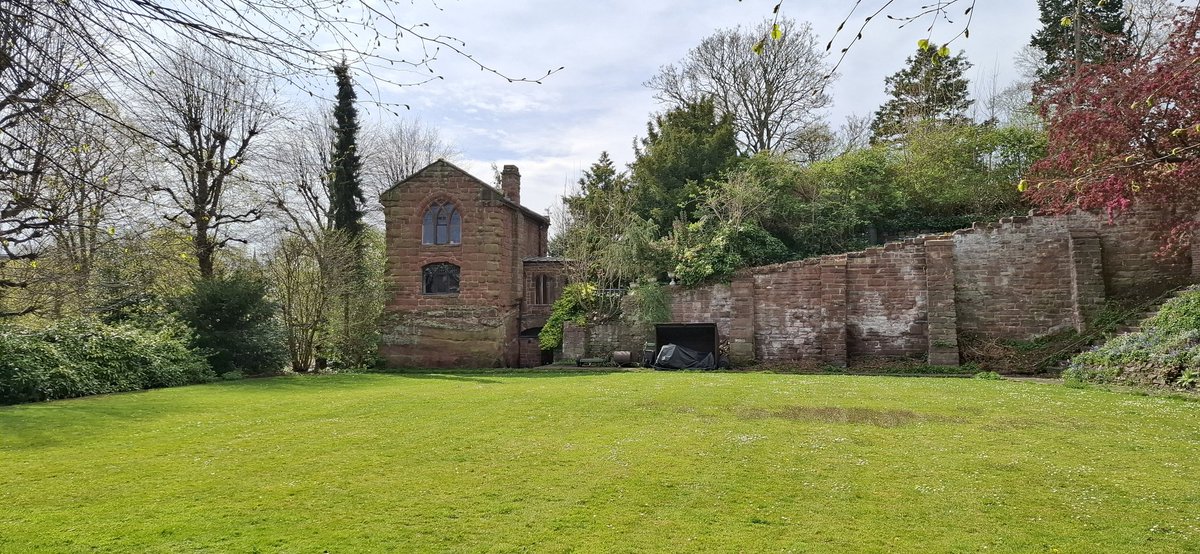 I suspect this will appeal more to <a href="/holland_tom/">Tom Holland</a> and not the rational <a href="/dcsandbrook/">Dominic Sandbrook</a> but ... King Harold did not die! He escaped to live as a hermit, here in Chester! And if you doubt it, someone even saw his ghost which spoke in Anglo-Saxon! <a href="/TheRestHistory/">The Rest Is History</a> chester.shoutwiki.com/wiki/Hermitage