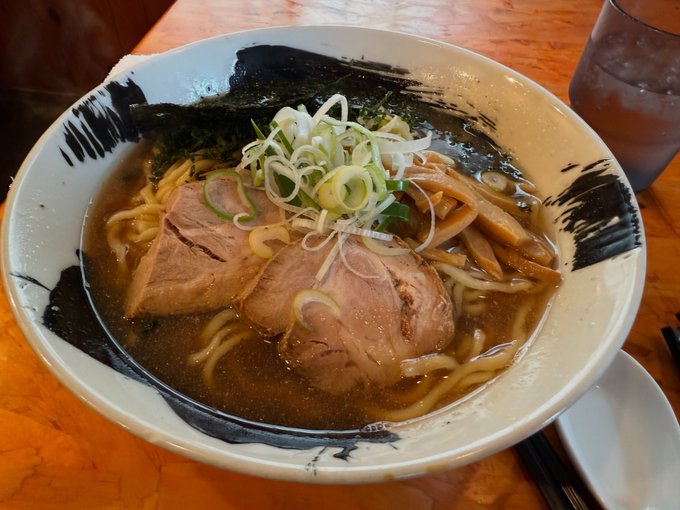 ごめんね、ばーちゃん、孫は相変わらずラーメンばっかり食べてます 