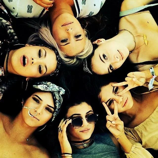 Globigram's tweet photo. Selena Gomez attending the festival with the Jenners before Hailey entered the picture. (2014) https://t.co/6YqBnGjCir