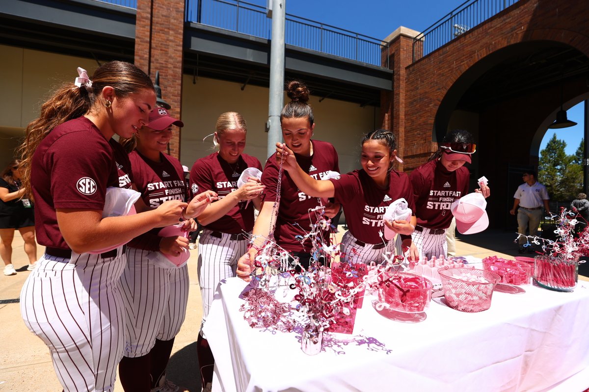All about the pink 🩷

#HailState🐶