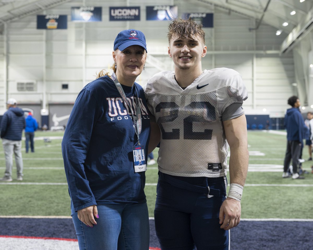UConn Football tweet media