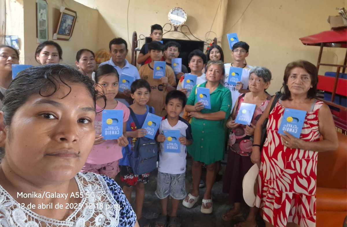 elmersalazar10's tweet photo. En Tumbes se moviliza la iglesia  para compartir  esperanza con el Libro misionero " La clave del cambio"@AdventistasMPN @FSOPLAPUCO @pr_rogermera @RaulRiosVasquez
#impactoesperanza https://t.co/fEuM1EgMyq