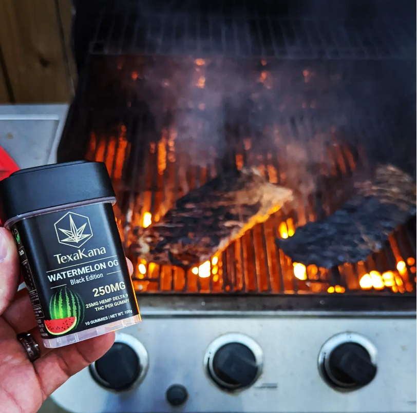 TexaKanaOrganix's tweet photo. Grill’s on. Vibes are set. Watermelon OG in hand.
This is how we do Saturday 🍉🔥
#TexasHeat #THCthings #WatermelonOG https://t.co/H8ZXEPHXW3
