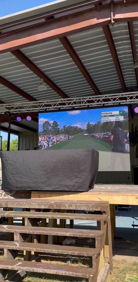 RBlik1's tweet photo. Ya let’s have the masters on at the darty and put the DJ right in fucking front of it so we can’t see a fucking thing #retard #masters #8pf
R.B. https://t.co/ezwX6xtme0
