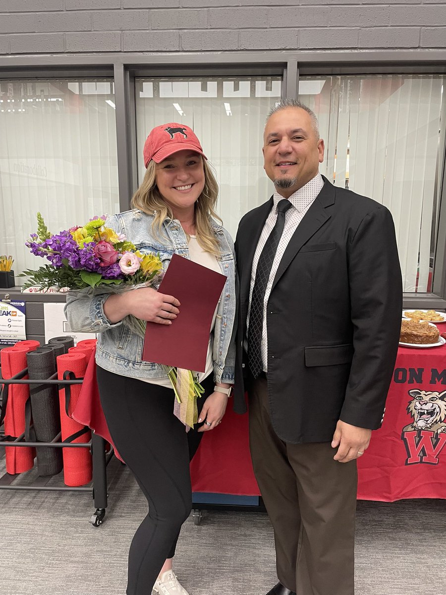 Mr. Lopez tweet media