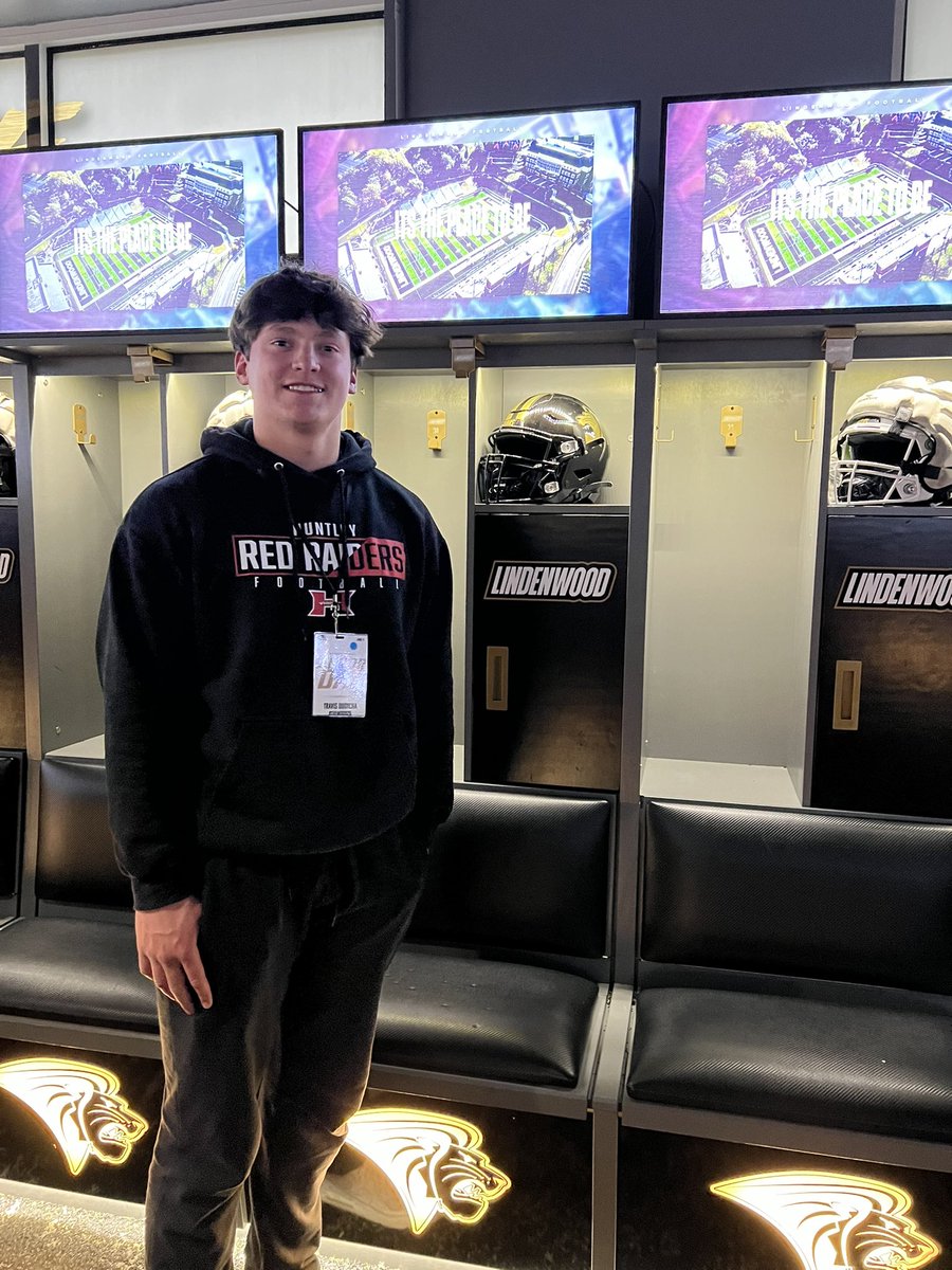 TravisDudycha's tweet photo. Thank you @coachgarcia57 and @LindenwoodFB for the Jr day invite! Had a great time getting to learn about the program! Had a great conversation with @_CoachGoose 
@HuntleyFB @EDGYTIM @EricInama @CoachRascoll https://t.co/xNG4Z3AC65