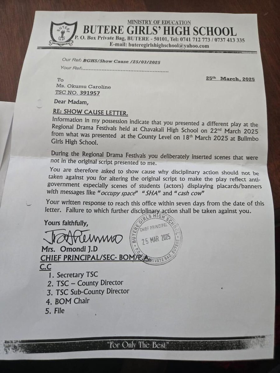 gpdkaluma's tweet photo. Good decision!
A teacher who subordinates his role to manipulation by uneducated Malala must be punished for it.
The School's Principal is innocent.
@EduMinKenya
@TSC_KE https://t.co/37WLjCxccg