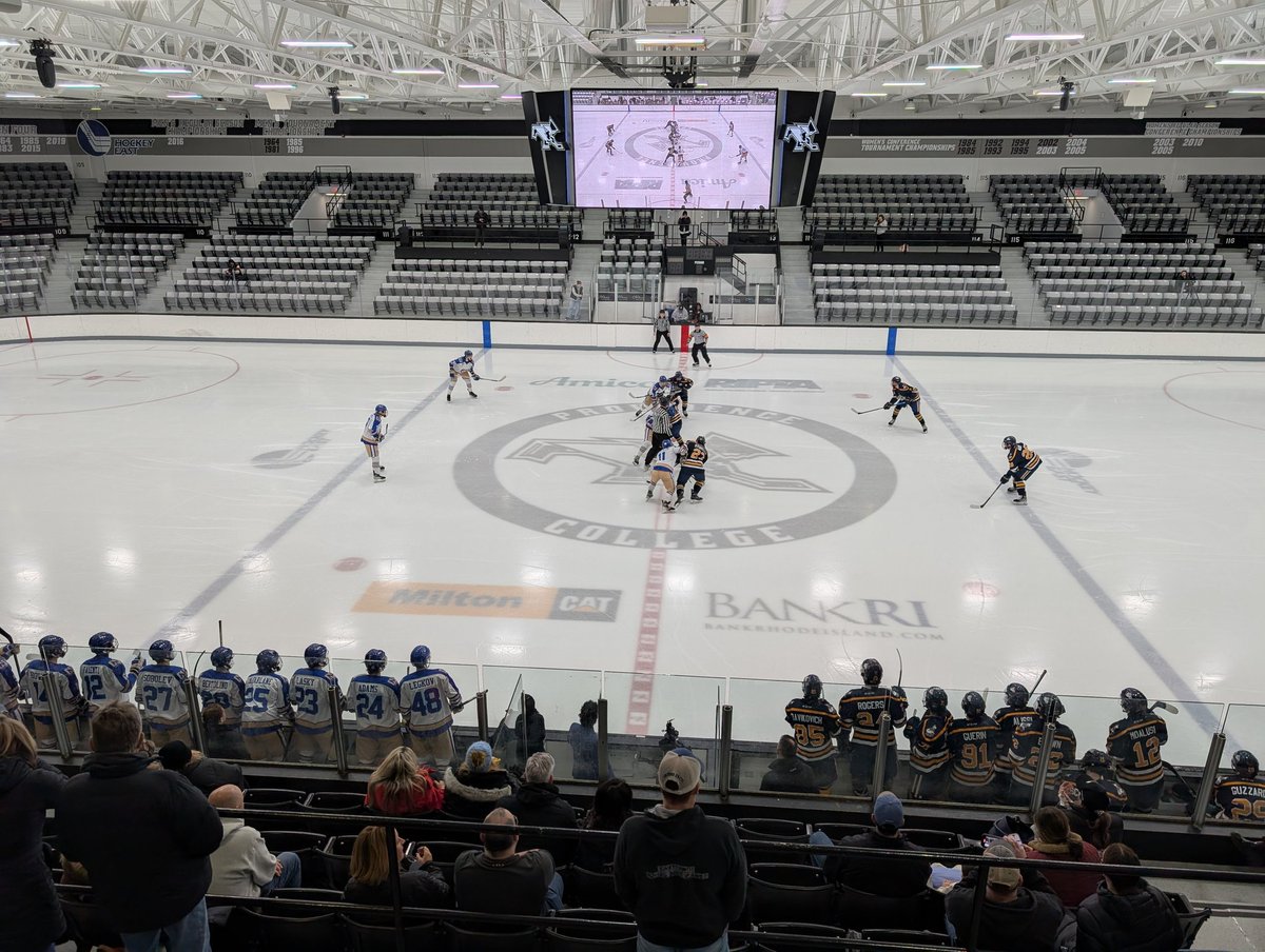 Anthony Di Paolo (@dipaolo_016) on Twitter photo It all comes down to this. Game 3 of the <a href="/EHL_Hockey/">Eastern Hockey League</a> Frozen Finals between the New Jersey 87's and the New Hampshire Avalanche.
#Eshow It all comes down to this. Game 3 of the <a href="/EHL_Hockey/">Eastern Hockey League</a> Frozen Finals between the New Jersey 87's and the New Hampshire Avalanche.
#Eshow