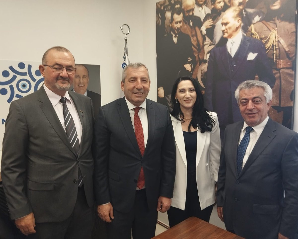 rsahinozturkcmp's tweet photo. İstanbul’da 3 bölgenin tamamın da Genel Başkanımız Sayın @vekilince ’nin yolunda dimdik ayakta durup, bütün yöneticilerimizle memleketimiz için mücadele ediyoruz. 

Biz inanıyoruz, sizler de inanın. Bu yol Mustafa Kemal Atatürk’ün yolu.

Haydi omuzdaşlar yüce Türk Milleti için omuz omuza mücadele vermek için sizleri Memleket Partisi’ne bekliyoruz.