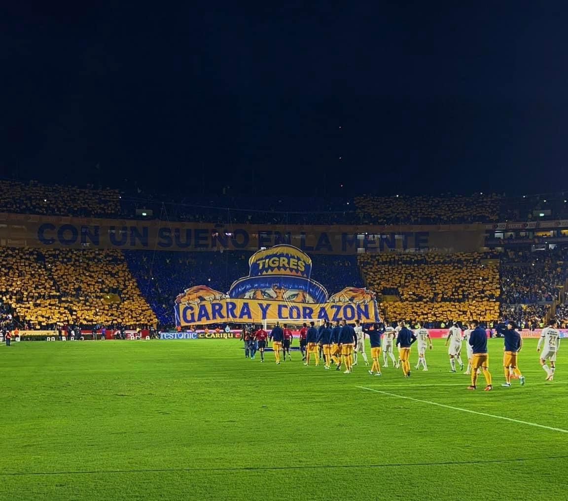 LIBRESYLOKOS's tweet photo. Puntos Importantes Para Hoy:

Lleguen temprano a la tribuna
Nunca dejar de alentar
Asistan de color amarillo
Colaboren con el recibimiento
Respeten al hincha visitante https://t.co/vRwLKUD0FM
