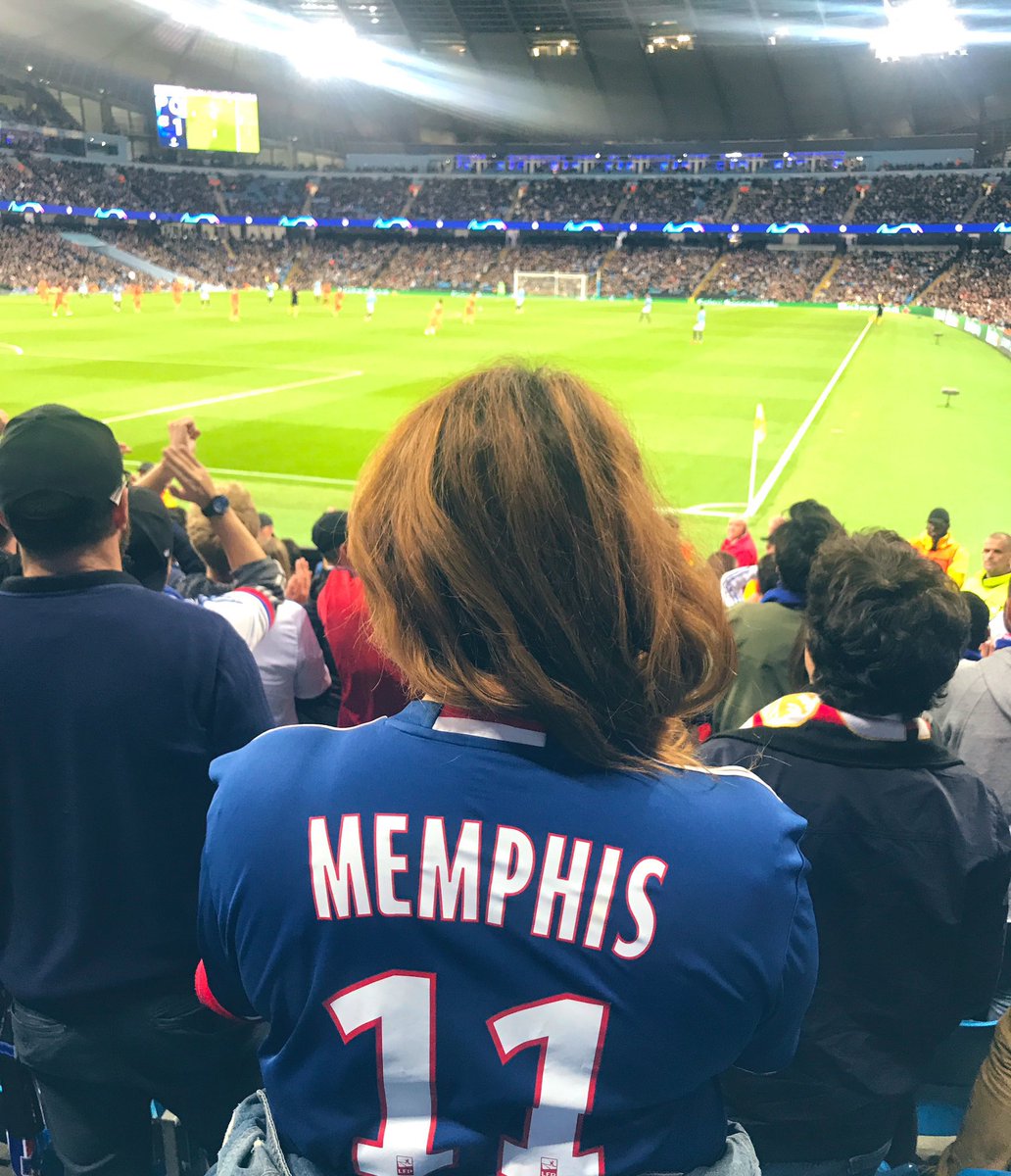 MlleAngel_'s tweet photo. Mes meilleurs souvenirs foot, mes meilleures émotions, dans cette ville de Manchester ❤️
🏴 My MCR you’ll always have a special place in my heart 🫶🏼
@OL @ManUtd #CityOL #MUFC #OldTrafford #MeufdeFoot ⚽️ https://t.co/KRDcChRF97