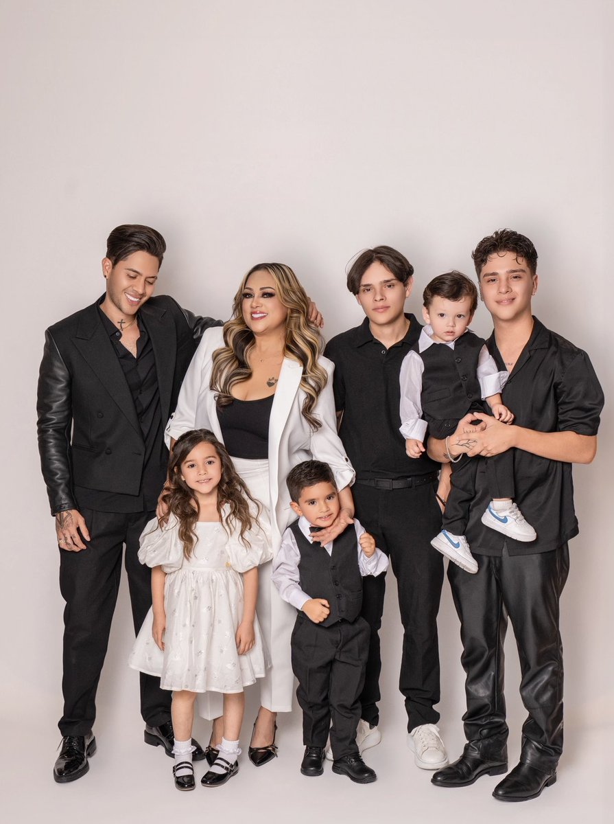 Mi familia hermosa❤️