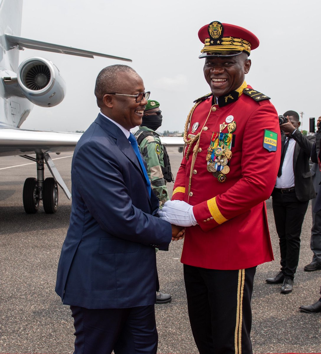 Mes chaleureuses félicitations à mon jeune frère le Général Brice Oligui Nguema pour sa victoire aux élections présidentielles du Gabon.
Je salue le peuple Gabonais pour le succès d’un processus électoral empreint de paix et de sérénité.