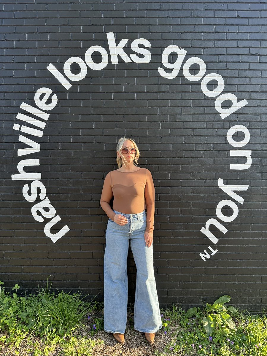 juleecobb's tweet photo. my true north is due south. 

📍nashville https://t.co/6QzyfgMsAx