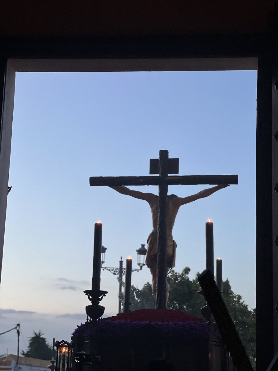 21:12|Sale el Santísimo Cristo de la Vera Cruz