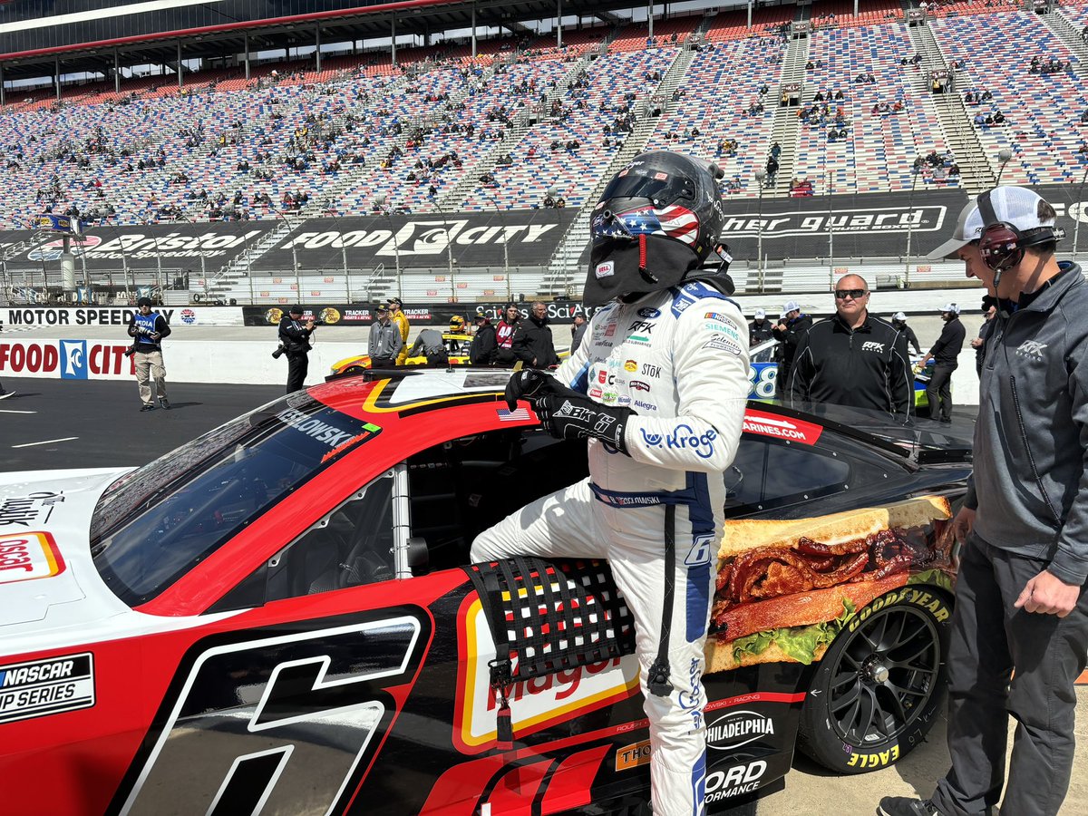 Brad was the 5th car out for Qualifying. Posted a lap of 15.098