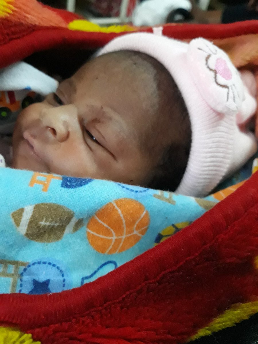 Allex_ug's tweet photo. I mum and our newly baby we are all fine #Heeza_Annet_Batte https://t.co/Eka611F0rK
