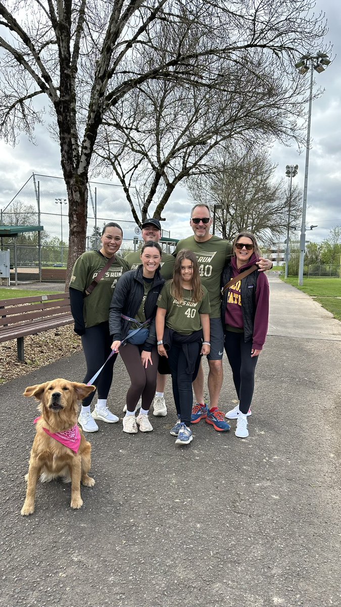 JeffYocom's tweet photo. Family #patsrun2025 in Portland. Great start to Saturday. @pattillmanfnd #forkemdevils https://t.co/nmkWSzyVPh