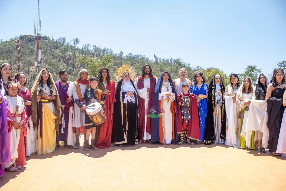 🟣Rumbo a la 182 Representación de Semana Santa en Iztapalapa 🟣

El viernes pasado, en conferencia de prensa, anunciamos que nos encontramos listos para llevar a cabo la #182Representación, con lo que refrendamos un año más el ex voto realizado al Señor de la Cuevita.