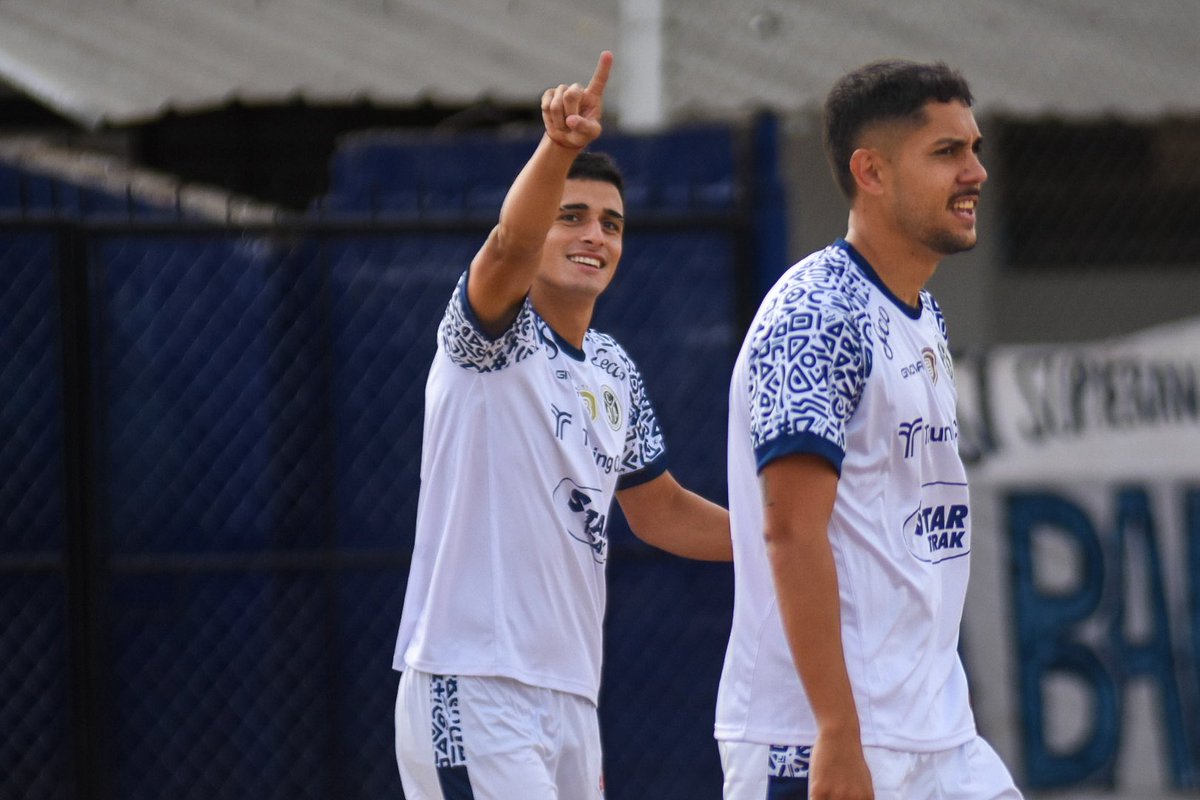 AcassusoOficial's tweet photo. ⏱️¡Final de la primer etapa!
#Acassuso 1️⃣
#DepMerlo 0️⃣
#VamosSsuso
💙🤍💙 https://t.co/9lYMGrRFim