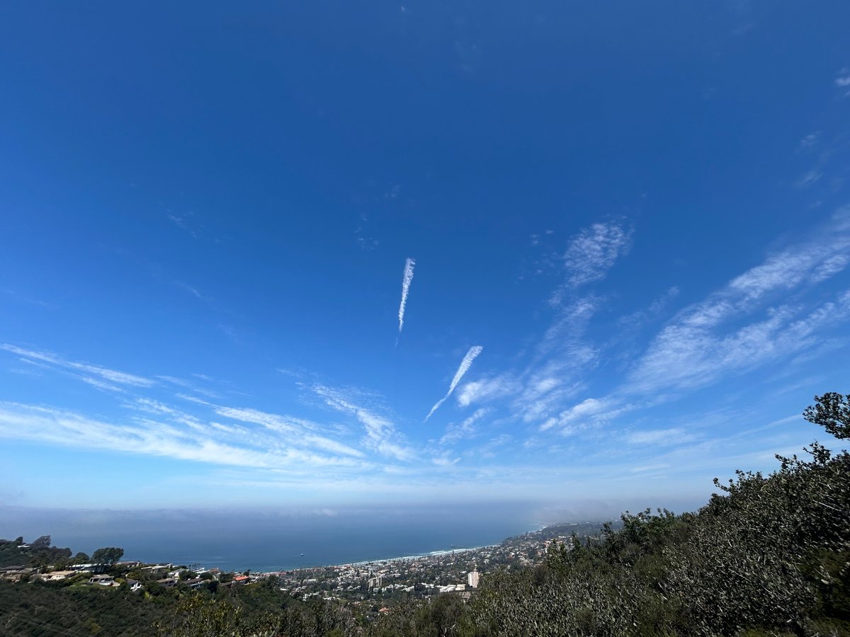 P356Loeffler's tweet photo. Lots of great places to visit in San Diego, but this one always tops the list. #MountSoledad https://t.co/dxqMxGuWH7