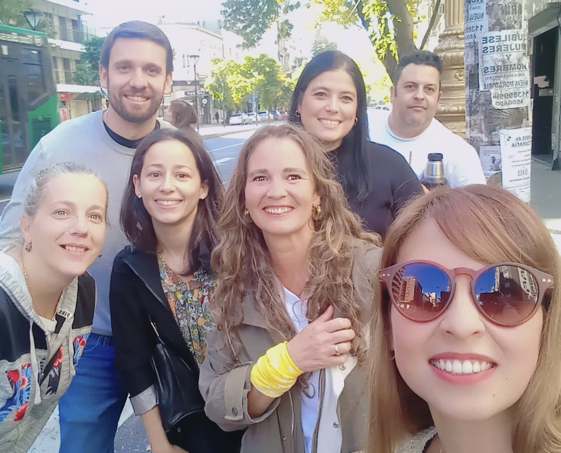 GustavoArengo's tweet photo. Hoy recorrimos Barracas junto a @gzinny @VMoralesGorleri y el equipo del @ProCiudadBsAs para escuchar las sugerencias y reclamos de los vecinos. Vamos a seguir transformando a la Ciudad como desde hace 17 años 💛 https://t.co/UCvjtwSNDc