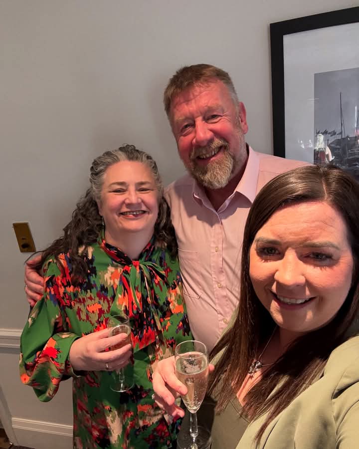 HullsEnterprise's tweet image. Always good to catch up with our friends and partners from @MicroBizA - @IanCassMD @YIBScarborough this time @THUDYorkshire as we all heard from three aspiring young entrepreneurs pitch from @Hullccnews youth enterprise programme @MCFCinHull &amp;amp; some of Mayoral Candidates for H&amp;amp;EY