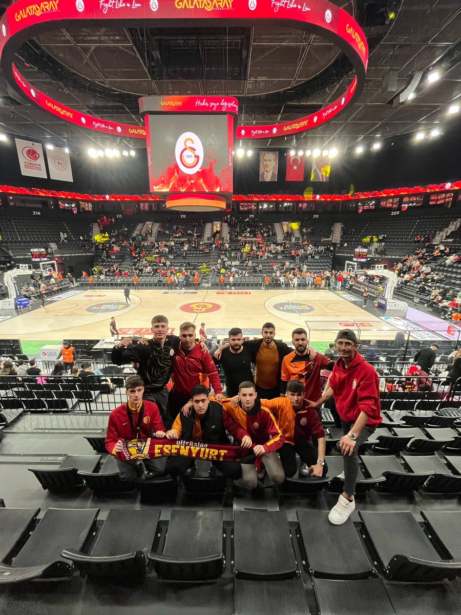 Bursaspor maçında takımımızı yalnız bırakmadık !

#ultrAslanEsenyurt