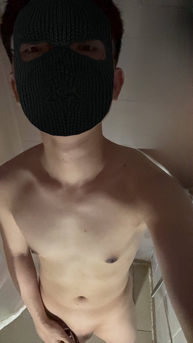 badbad95boy's tweet photo. 好耐冇更新，比人吹我更新
身型仲努力緊，睇住先 https://t.co/PhiUwYNFCc