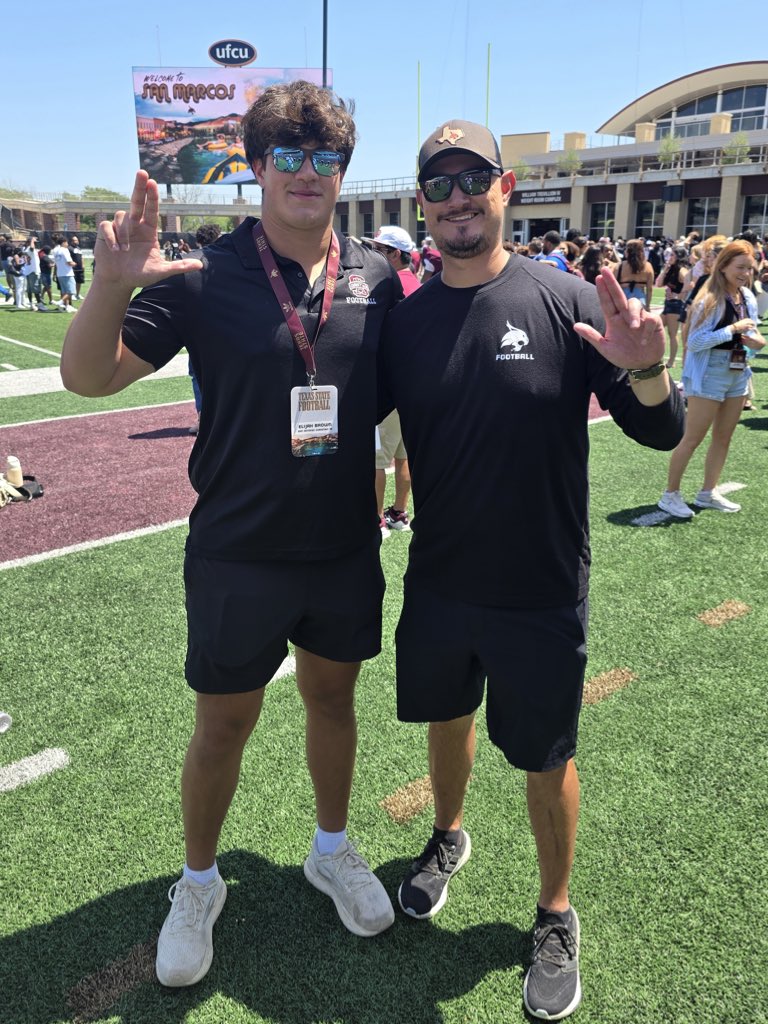elijah_brown_fb's tweet image. Thank you @andrewcobus for the invite to the Texas State spring game! Had a great time and can’t wait to come back again this summer. #EatEmUp