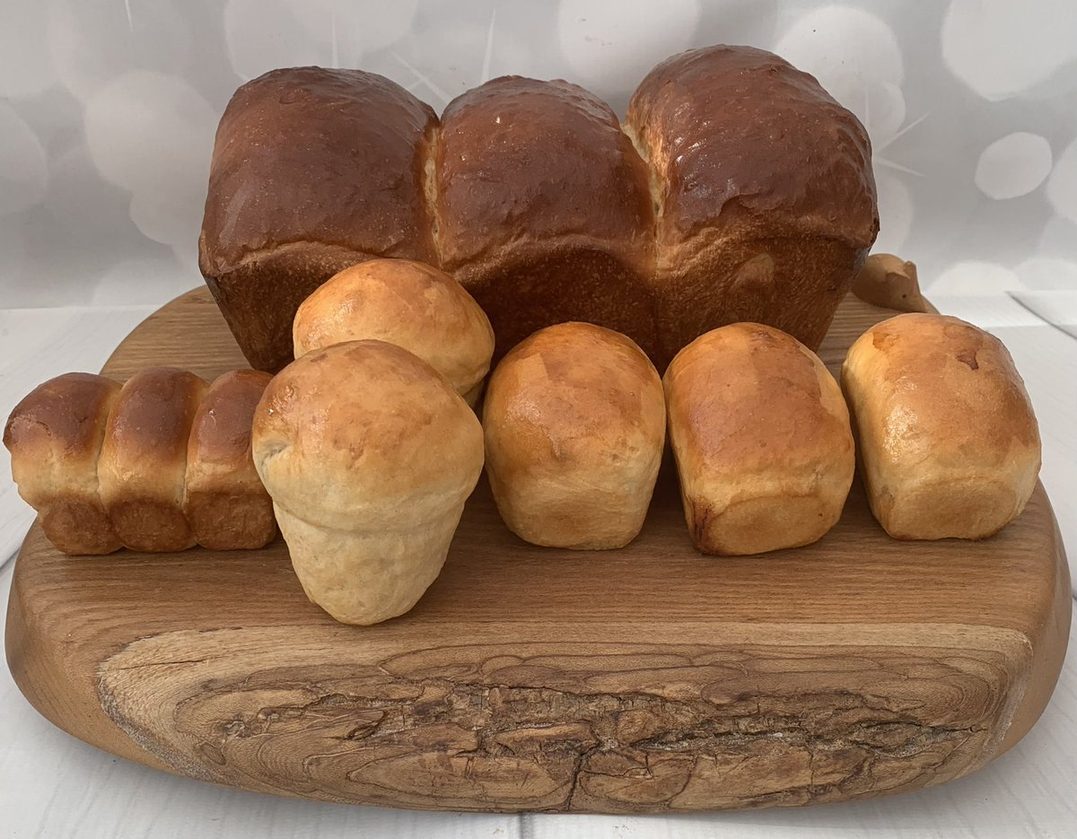 Rob_C_Allen's tweet image. Japanese Milk #Loaf (to go) and a small batch of dough, for a few mini #loaves #DailyBread