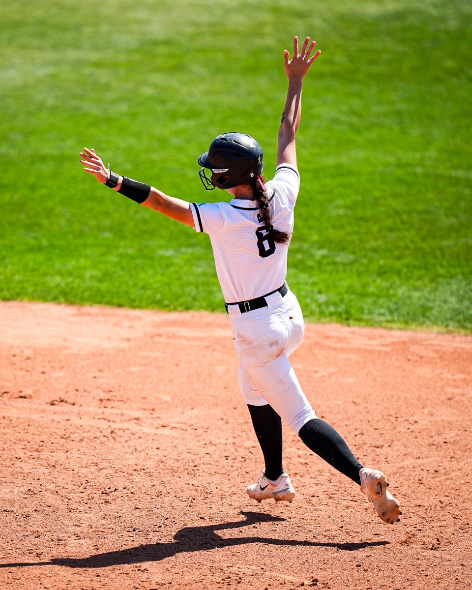 UNT Softball tweet media