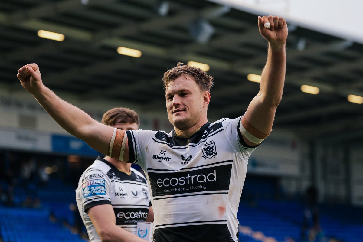 hullfcofficial's tweet photo. 𝗪𝗛𝗔𝗧. 𝗜𝗧. 𝗠𝗘𝗔𝗡𝗦.

⚫️⚪️ #COYH | @ecostrad https://t.co/aaZHLLiVU3