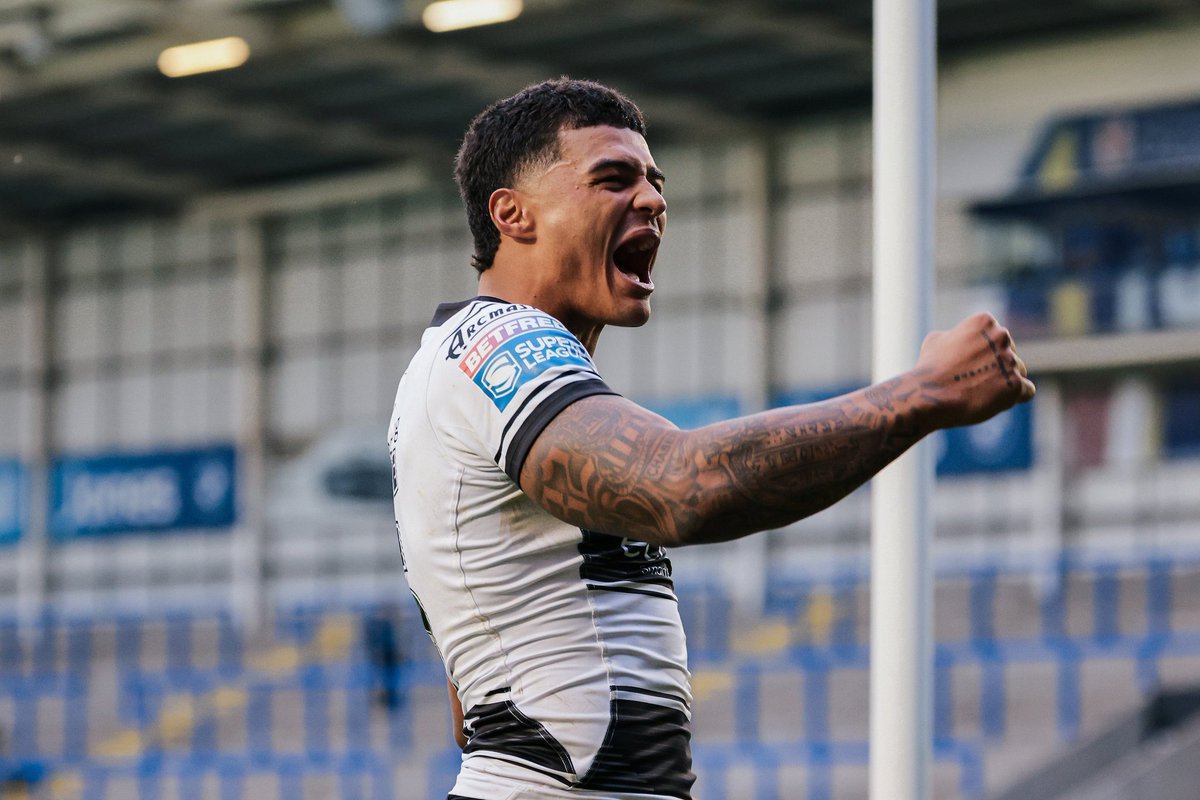 hullfcofficial's tweet photo. 𝗪𝗛𝗔𝗧. 𝗜𝗧. 𝗠𝗘𝗔𝗡𝗦.

⚫️⚪️ #COYH | @ecostrad https://t.co/aaZHLLiVU3