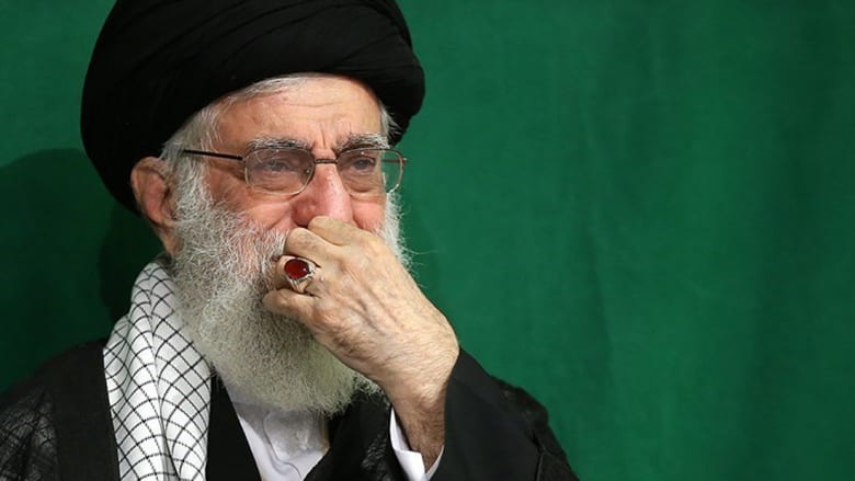 الشيطان الاكبر والاخطر هو واذياله العبـ يد الخامنئي وديانته
 المـ جوسية المنحرفة واذياله ادوات الفتنة والارهـ اب والنيل من الاسلام ونهب ثروات العرب وسفك دمائهم كما في اليمن والعراق ولبنان وسوريا